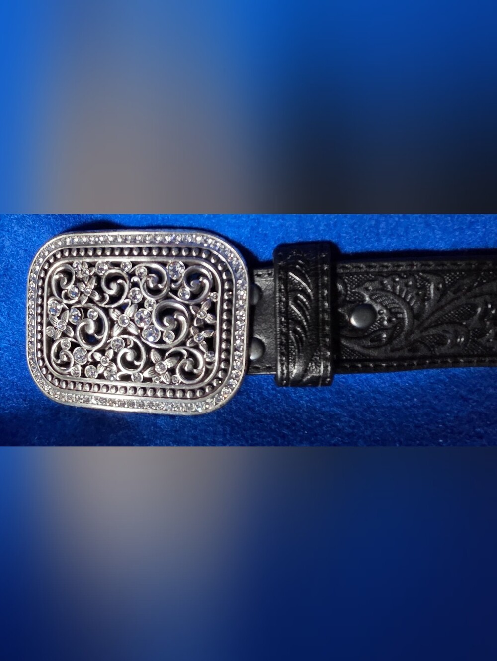 Ariat Rhinestone Silver Buckle Embossed Black Leather Belt Large New